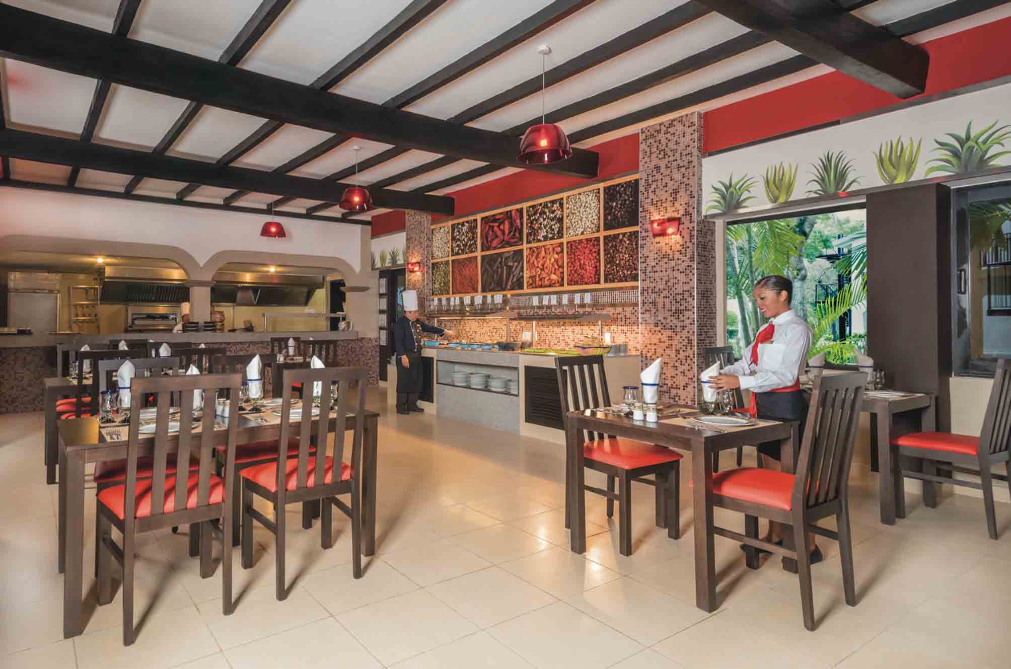 Ficha Tecnica Hotel RIU Lupita