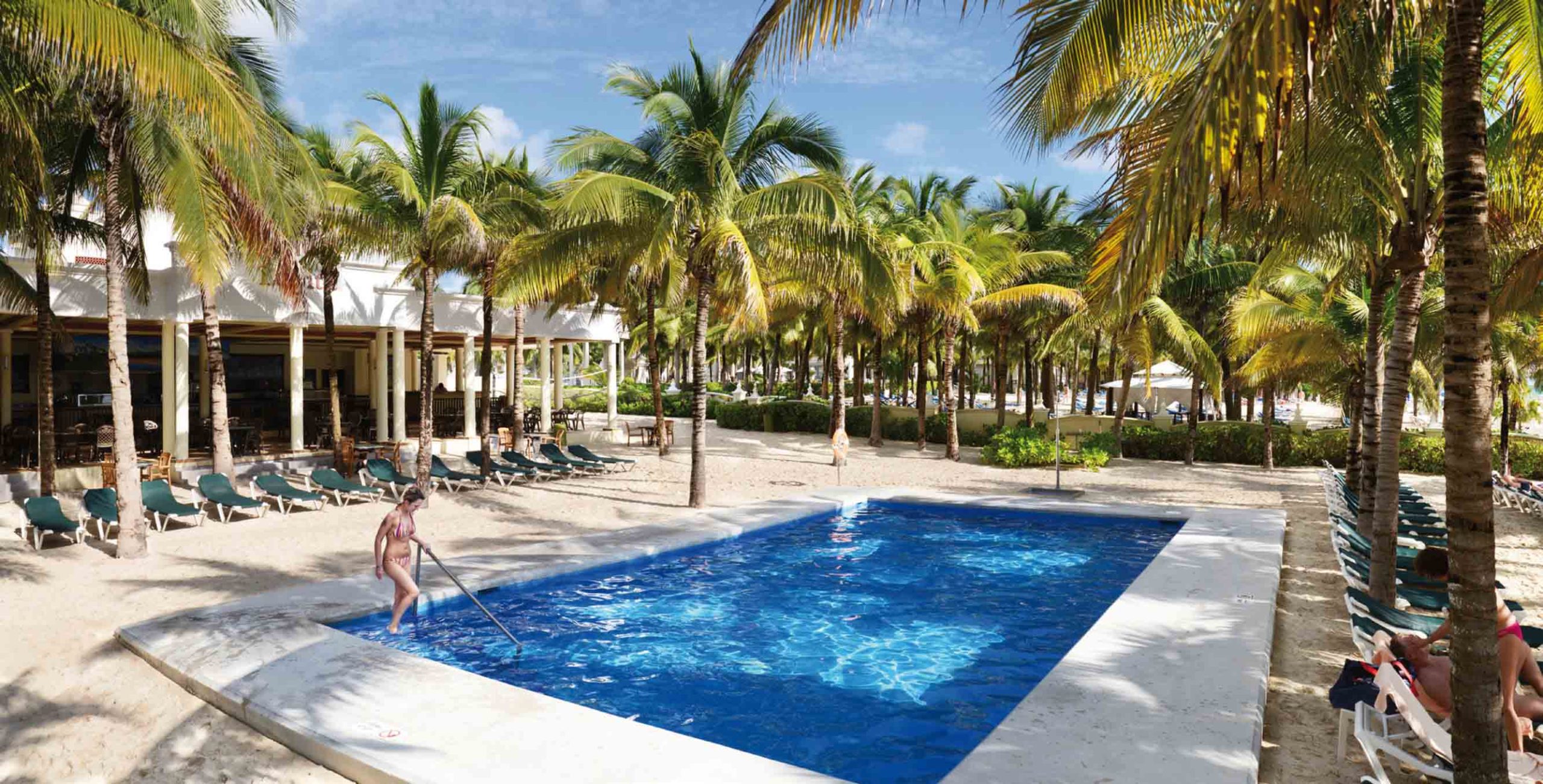Ficha Tecnica Hotel RIU Lupita