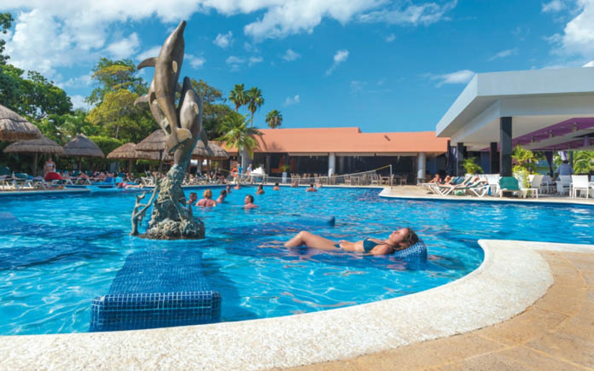 Ficha Tecnica Hotel RIU Lupita
