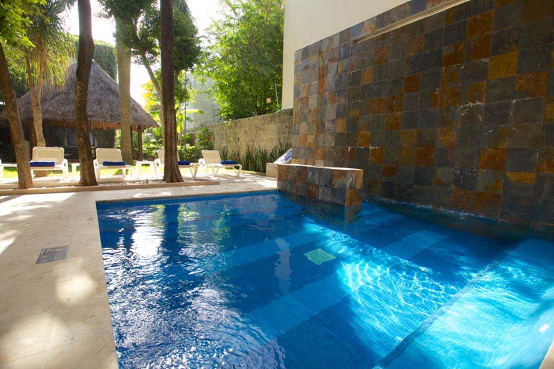 Ficha  Tukan Hotel Beach Club