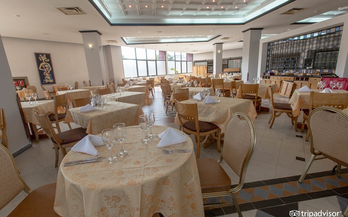 las-arcadas-international-buffet- (1)